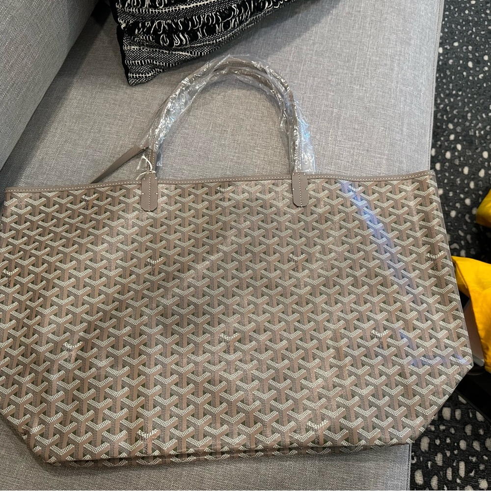 New Goyard Saint Louis Claire-Voie GM in Khaki
